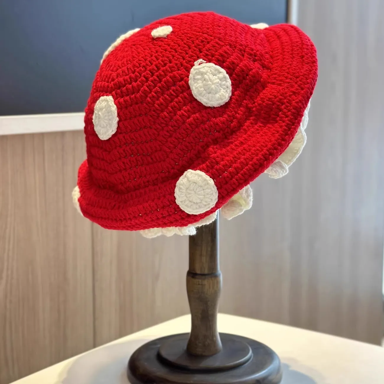 微信图片_20260104012256_1558_59 Little Red Riding Hood Mushroom Beret, Hand Knit Red Wool Hat for Autumn Winter - Image 1